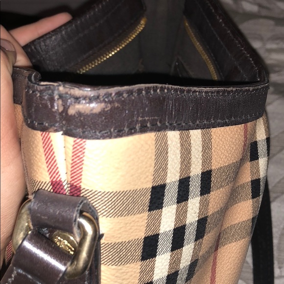 Authentic Burberry Crossbody Shoulder bag - Picture 8 of 8